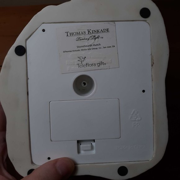 Thomas Kinkade | Painter of Light stonehearth hutch Christmas house (LIGHTS UP) - Picture 9 of 10